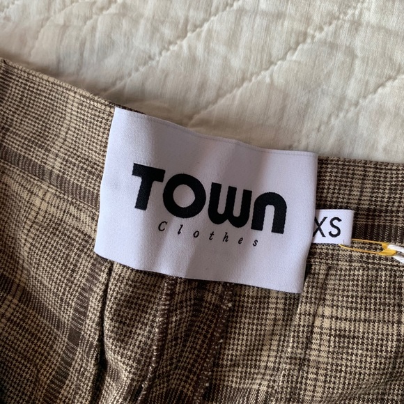 Sold - Picture 3 of 8